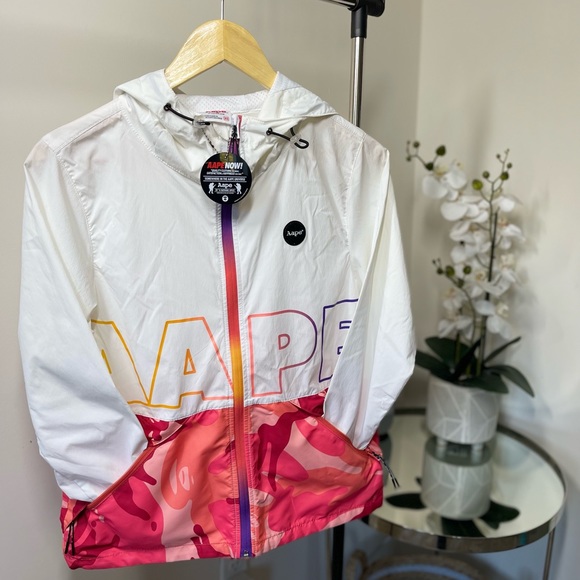 Designer clothing & shoes; Men, Woman & Kids ; Sizes from XXS- XL - Picture 11 of 11